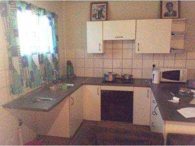 JEPPESTOWN near Ellis Park Stadium 2bed, bath