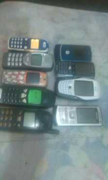 Joblot of 9 old Cellphones