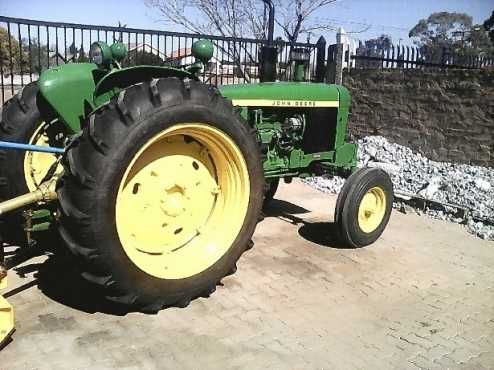 JOHN DEERE 2130 TRACTOR amp NEW SLASHER