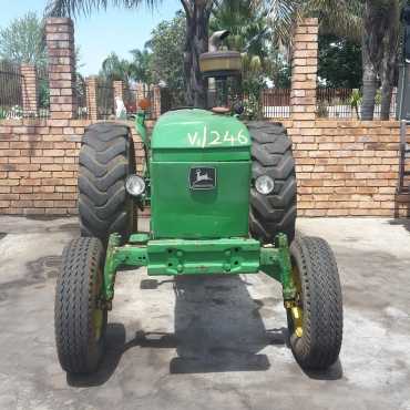 JOHN DEERE TRACTOR FOR SALE