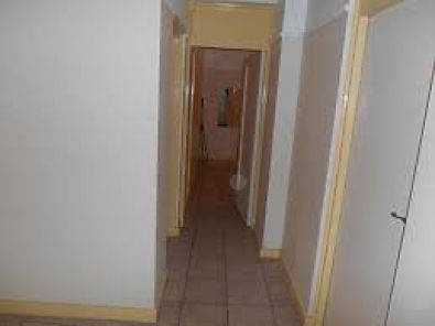 JOUBERT PARK Large 2bedroomed flat to let near