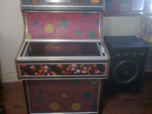 Jukebox and Speaker