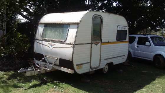 Jurgens 4 sleeper 1976 caravan