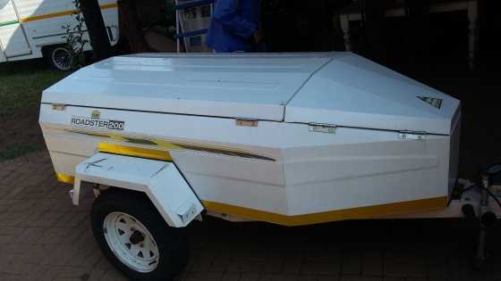 Karet roadster trailer