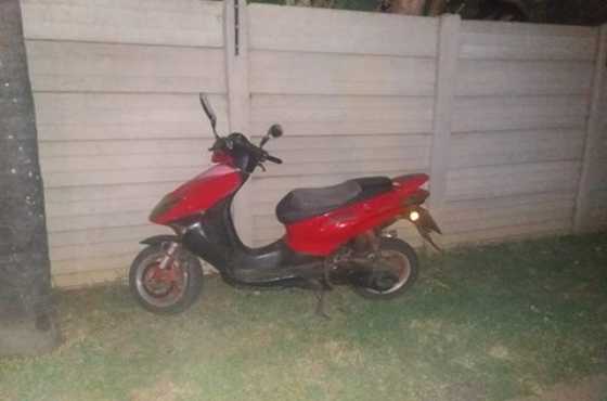 Keeway scooter te koop.