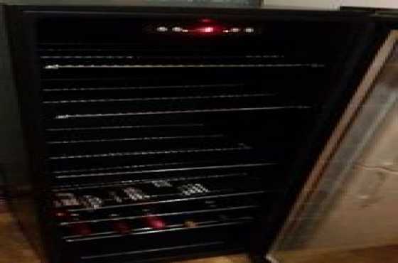 Kelvinator 215L Single Door wine and beverage cooler