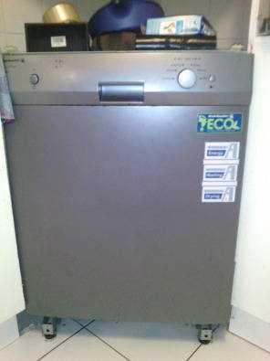 Kelvinator dishwasher