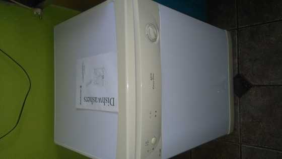 Kelvinator Dishwasher