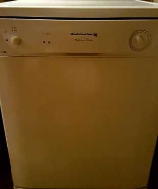 Kelvinator Extreme Clean 12 Place Dishwasher for sale