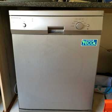 Kelvinator large size Dishwasher