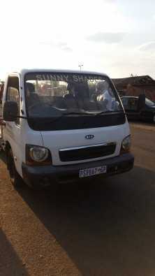 KIA 2.7 DIEZEL TRUCK TO STRIP FOR SPARES