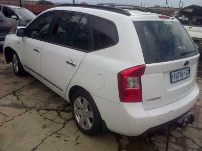 Kia Carens 2.0 automatic for stripping of parts