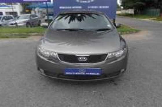 KIA CERATO 2.0