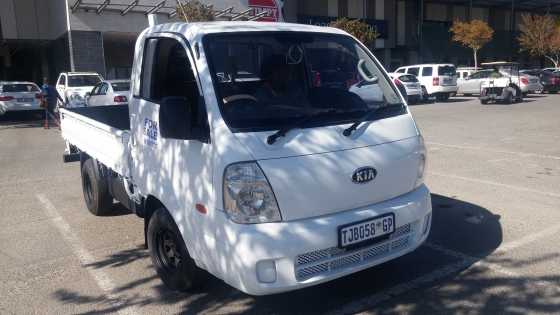 Kia k2700