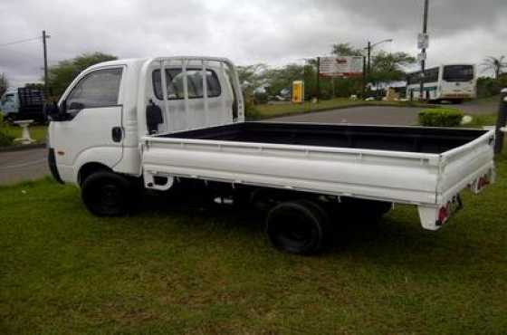 Kia K2700