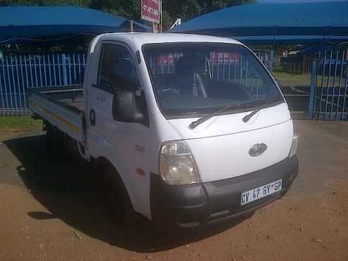 Kia Workhorse 1.3 Ton K2700  quotGRAB This BARGAINquot