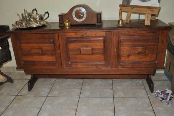 kiaat sideboard