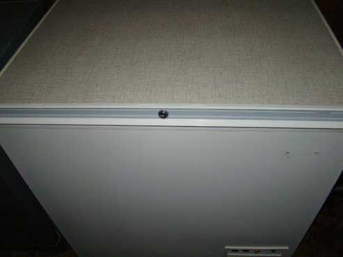 KIC 220L  Chest Freezer