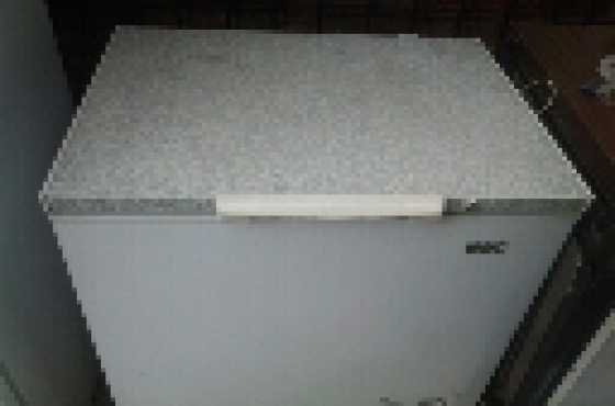 Kic box freezer chest 220l