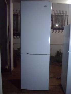 KIC Double door fridge freezer 267L Like new