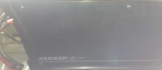 Kicker ZX700.5 amp