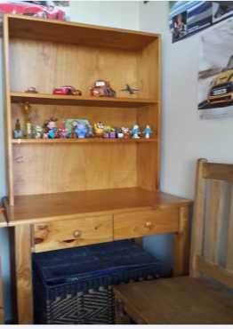 kids desk with shelves