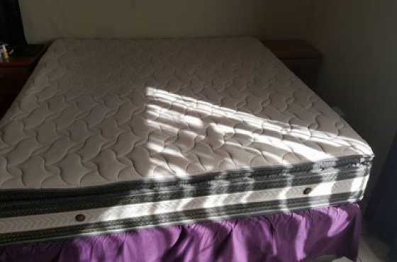 King Size Bed te koop