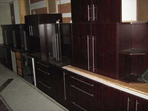 kitchen-Burgan Mahogany Impact Kitchen with Granite