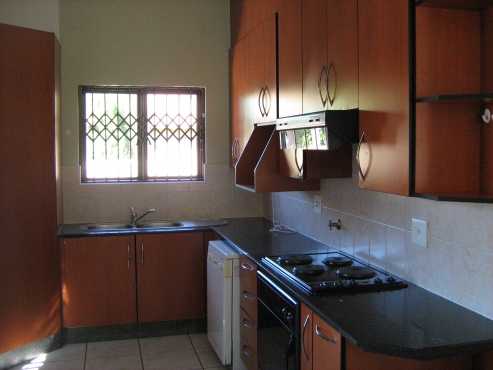 kitchen - Cherry Royale Kitchen with Rusternburg Granite plus Defy Appliances