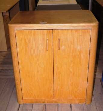 Kitchen Cupboard S019916A Rosettenvillepawnshop