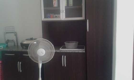 Kitchen Cupboards for Sale R1800