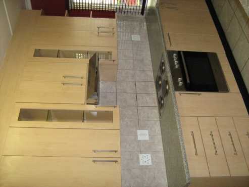 Kitchen - Maple Impact in Excellent Condition