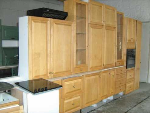 kitchen-Solid Maple Kitchen with Rusternburg Granite