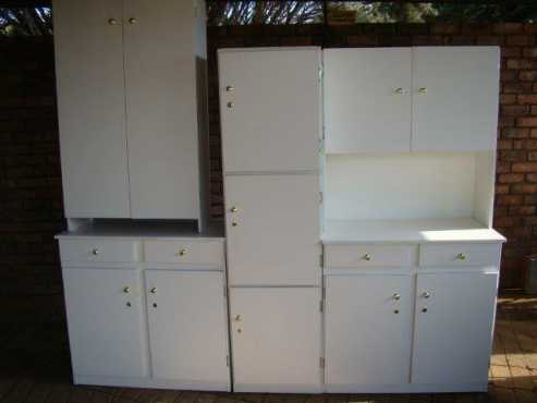 Kitchen units 4  piece wood brand new