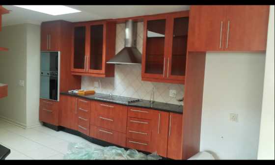 kitchen units, stove, ovens, hob and granite