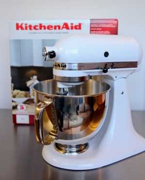 Kitchenaid Artisan 5 Quart Stand Mixer