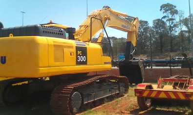 Komatsu PC300 Excavator for sale