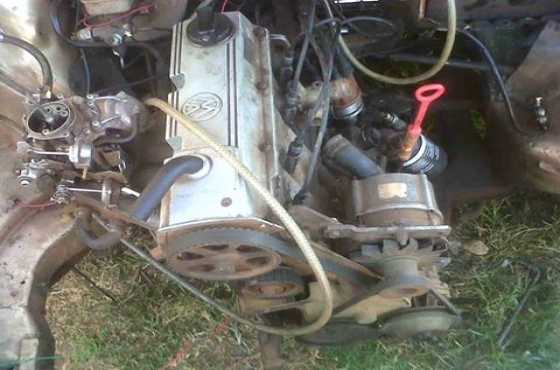 Kompleet 2 L goIf motor en gearbox tekoop