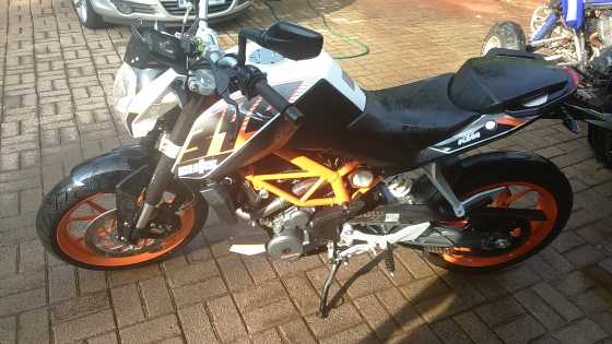 KTM 390 Duke