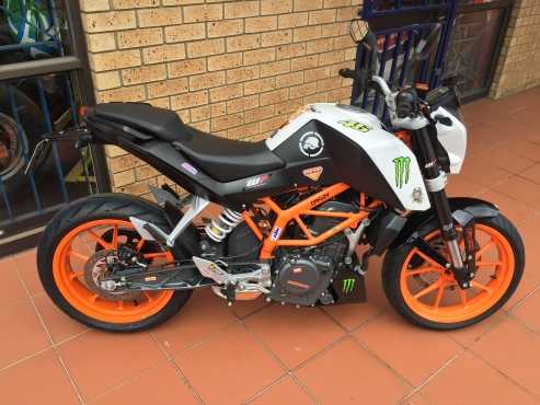 KTM 390 Duke