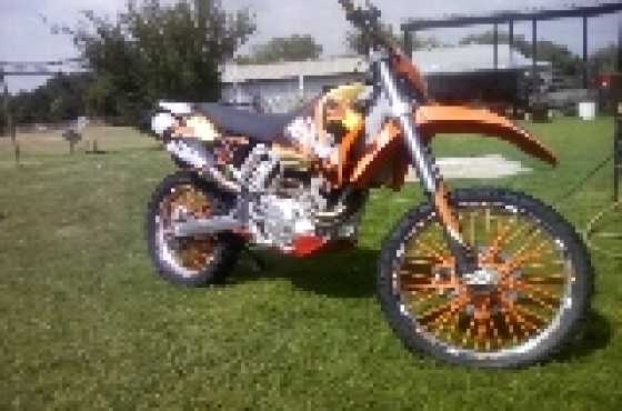 KTM 400EXC R with papers and registering papers