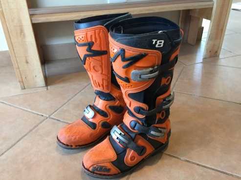 KTM Alpine Stars Tech 8 boots size 8.5