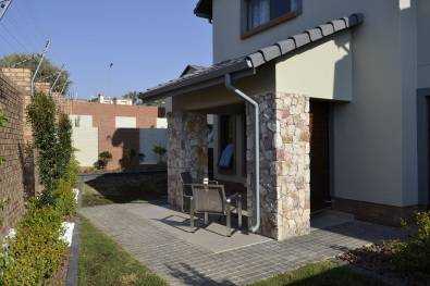 Kyalami - 3 Bedroom Townhouse For Sale