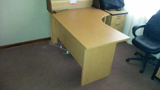 L shape desk