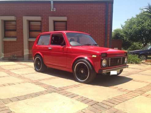 Lada Niva 2JZ-GTE