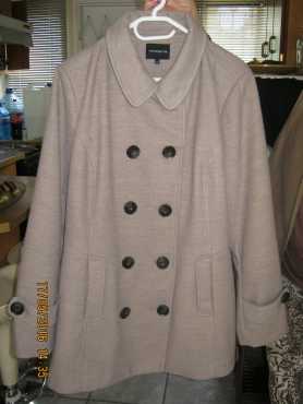 LADIES COAT TOP QUALITY TRUWORTHS SIZE 42.BRAND NEW