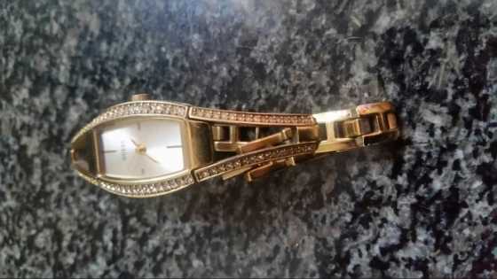 ladies guess watch