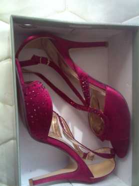 Ladies High heels for sale