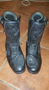 Ladies Nitro black biker boots