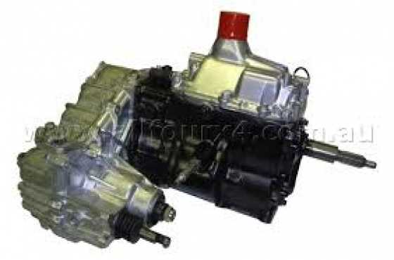 LAND CRUISER 5 SPEED ALUMINIUM GEARBOX WITH TRANSFER